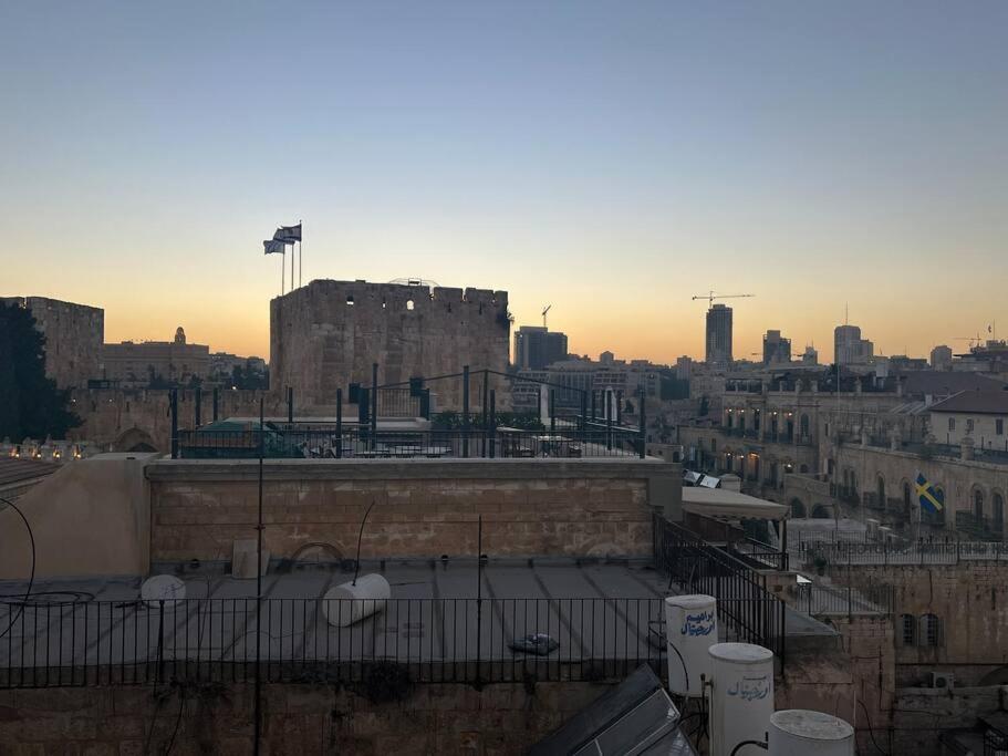 Very Nice Apartment With View Of All The Old City エルサレム エクステリア 写真